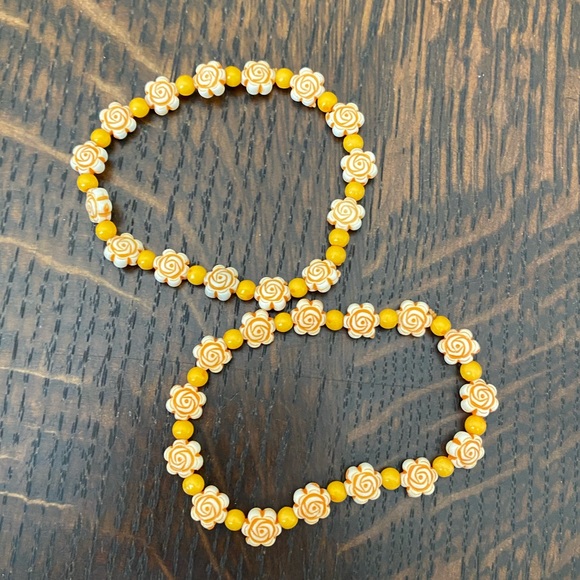 Other - Flower bracelets 🌸